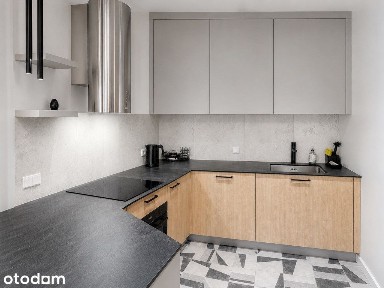 metro / duży balkon / klimatyzacja / nowe