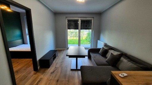 2-POKOJOWE mieszkanie z ogródkiem i miejscem postojowym (BEZ PROWIZJI]