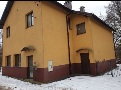 Wrocław-Kamieniec Wrocławski 120m, Trzy pokoje Kuchnia, Garderoba + Garaż Ogrzewanie Gazowe
