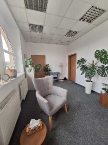 Biuro { 27,40 m2 } przy ul. Legnickiej obok Magnolii