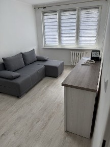 Wynajmę Mieszkanie Dwupokojowe z Balkonem