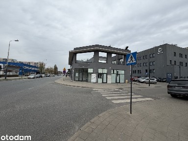 Lokal usługowy do wynajęcia w centrum dzielnicy Polesie w Łodzi