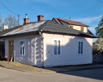 Niewielki DOM w centrum Kocka - 51 m² | 2 pokoje | 165 000 ZŁ