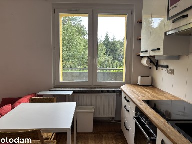 Klimatyczna kawalerka z balkonem