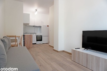 Kawalerka 30m2 z balkonem, nowy budynek, centrum. 2100zł ze wszystkim!
