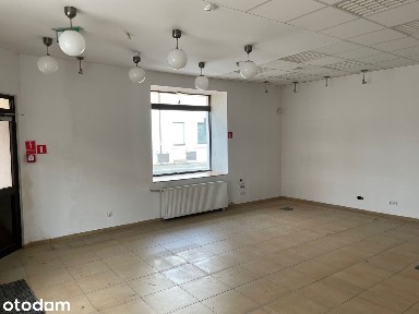 Narożny, parter, 125 m kw., centrum miasta