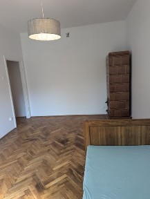 Jasne 1-pokojowe mieszkanie w kamienicy | 33 m² | Grochów | Balkon 2800zl