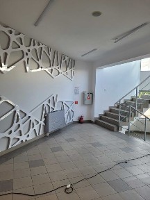 Do wynajęcia pomieszczenia biurowo -socjalne około 116m2 (4 pom. biurowe + kuchnia klimatyzacja, fotowoltalika,parking