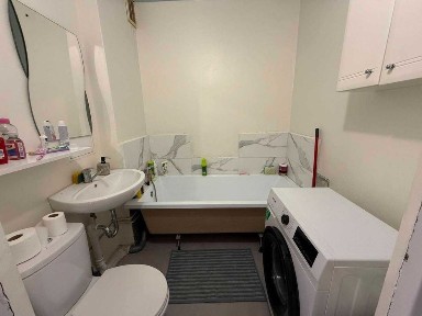 Przestronna kawalerka ~40 m² | ul. Gwiaździst, Głogów| II piętro | Miejsce parkingowe + Piwnica do wynajęcia