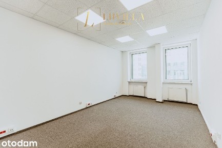 Wynajem małe Biuro 21 m2 Ścisłe Centrum Warszawy p