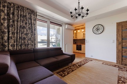 Wola-48,83 m2-2 pokoje-garaż-komórka-blisko Westfield Arkadia