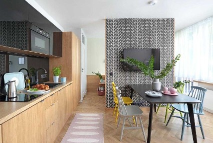Corazziego SAVA | Centrum | Metro Ratusz Arsenał 4 min pieszo | PW, SGH, AWF, UW, UKSW| wolne od 01.10