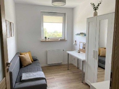 Bezpośrednio funkcjonalne 2-pokojowe mieszkanie 38 m² | Niski czynsz administracyjny | Widok na zieleń | Blisko Quattro, Comarch, AWF i PK