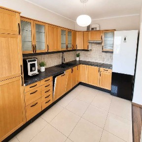 3 pokoje,72 m²,garaż+komórka,faktura VAT-cena brutto,ul.Belgradzka,meble na życzenie Najemcy,PILNE