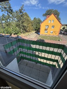 Przestronne mieszkanie 50,20 m² z garażem (18,5 m²) i piwnicą.