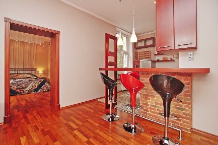 Gdańsk, Glówne Miasto, 4 pokoje, 80 m2, zaciszna strona Złotej Bramy, ścisłe centrum, cena promocyjna