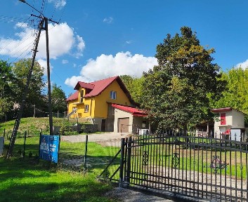 Sprzedam dom z dużym potencjałem