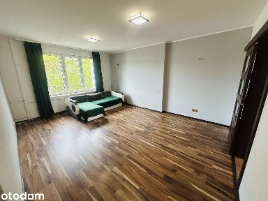 Mieszkanie 3-pokojowe z balkonem i piwnicą - Centrum.