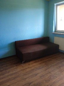 Bezpośrednio sprzedam oddzielne 5 pomieszczeń, w tym 2 pokoje, Warszawa-ul. Odkryta