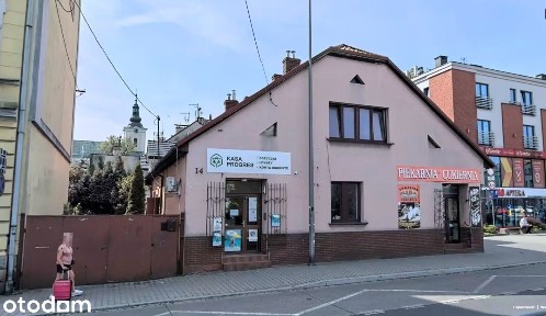 Dom z lokalami handlowymi w centrum Bielska-Białej - Super lokalizacja