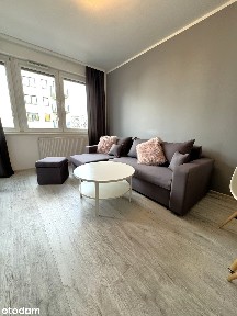 Urocze mieszkanie ul. Banacha, osobna sypialnia, tramwaj.