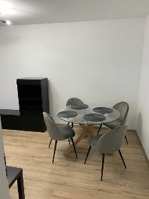2 pokojowe mieszkanie do wynajecia osiedle sterowcow