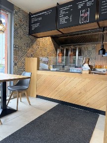 Na sprzedaż lokal gastronomiczny 48 m² - Nowy Sącz, ul. Freislera 2A | parking | ogródek | możliwość rozbudowy