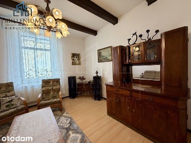 Przeworsk Centrum | 76 m² + 57 m² piwnic