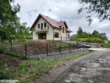 Dom wolnostojący w Mogilanach.