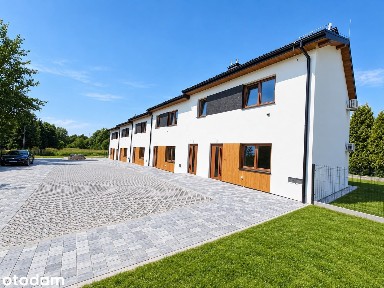 DOM Z TARASEM TARNÓW UL. SPACEROWA OBOK OS. EKUMENICZNA PARK