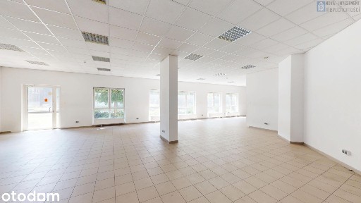 Parter | centrum | 3m wysokości | witryny | 75m2 | ogrzewanie z miasta