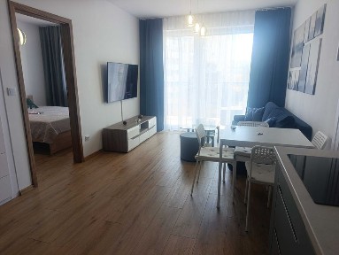 37 metrów kwadratowych, komfortowe 2 pokoje na Woli, 7 min. pieszo do stacji metra, w cenie Netflix + szybki Internet