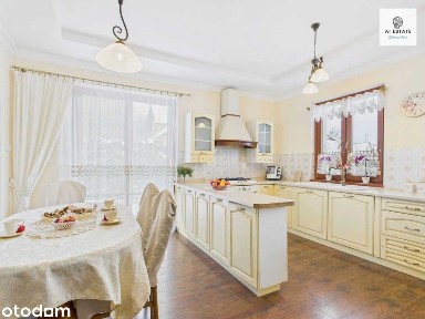 Dom 193 m² duża działka 1313 m² garaż 6 pokoi