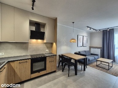 Centrum Jeżyc/nowe dwupokojowe/jasne i ciche/balkon/miejsce postojowe