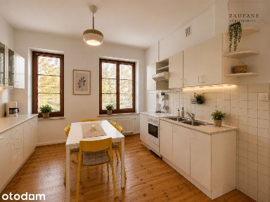 Klimatyczne 3 pokojowe mieszkanie 88 m²| Ratuszowa