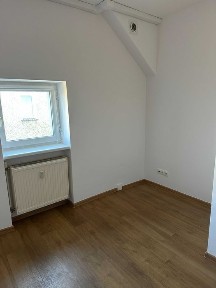 Bezpośrednio wynajmę lokal biurowy na Muchoborze Małym pow. 8,10m/kw