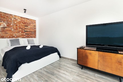 **skm 10 minut** Prywatny parking i balkon!**