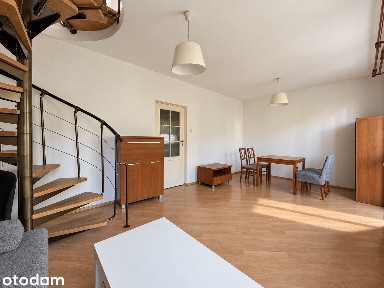 3 pokoje | dwupoziomowe | osobna jasna kuchnia | balkon |
