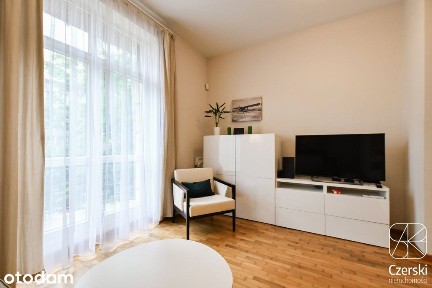 Kawalerka z klimatyzacją i balkonem przy Błoniach