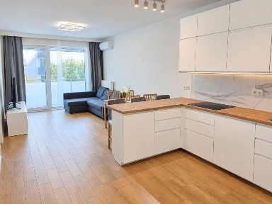 2 pokoje | 44 m² | Klimatyzacja | 2 miejsca | PKP