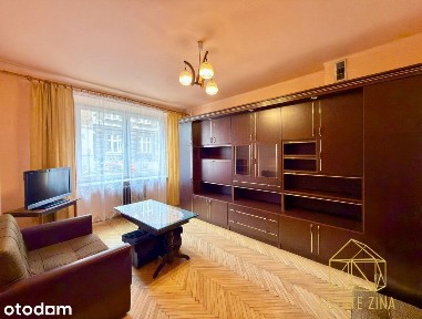 Topolowa | 32 m² | Kawalerka z potencjałem 2 pokoi