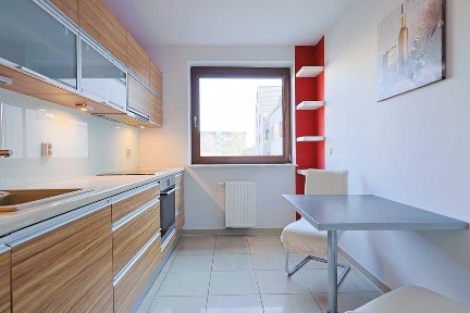 Mieszkanie 60 m2, 3 pokoje, taras, miejsce postojowe, NIEUMEBLOWANE