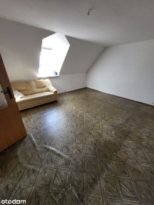Kawalerka do remontu przy Wojska Polskiego w Jeleniej Górze - centrum