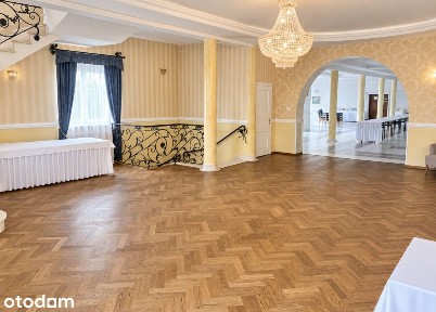 OBIEKT 630 M² | GABINETY | SALA NA 150 OSÓB, PROFESJONALNA KUCHNIA