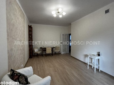 Wysokie 2 pokoje i 2 balkony osobna kuchnia na praskim zielonym osiedl