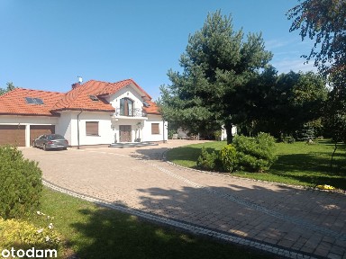 Dom nad jeziorem + stajnia + ośrodek wypoczynkowy całoroczny