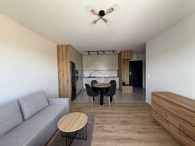 Ul. Banacha - nigdy niezamieszkałe, 2 pokoje, balkon, garaż, budynek 2026, tramwaj