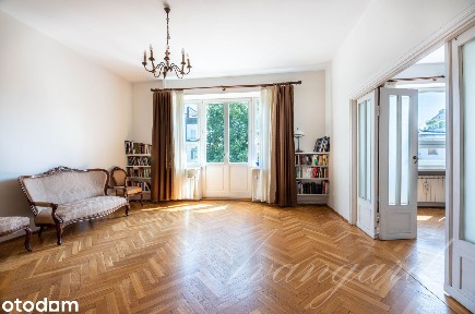 Blisko Pl. Unii Lubelskiej, cicha działalność