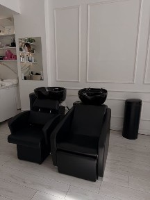Do wynajęcia stanowisko dla fryzjera lub barbera we Wrocławiu.