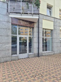 Lokal na handel, usługi